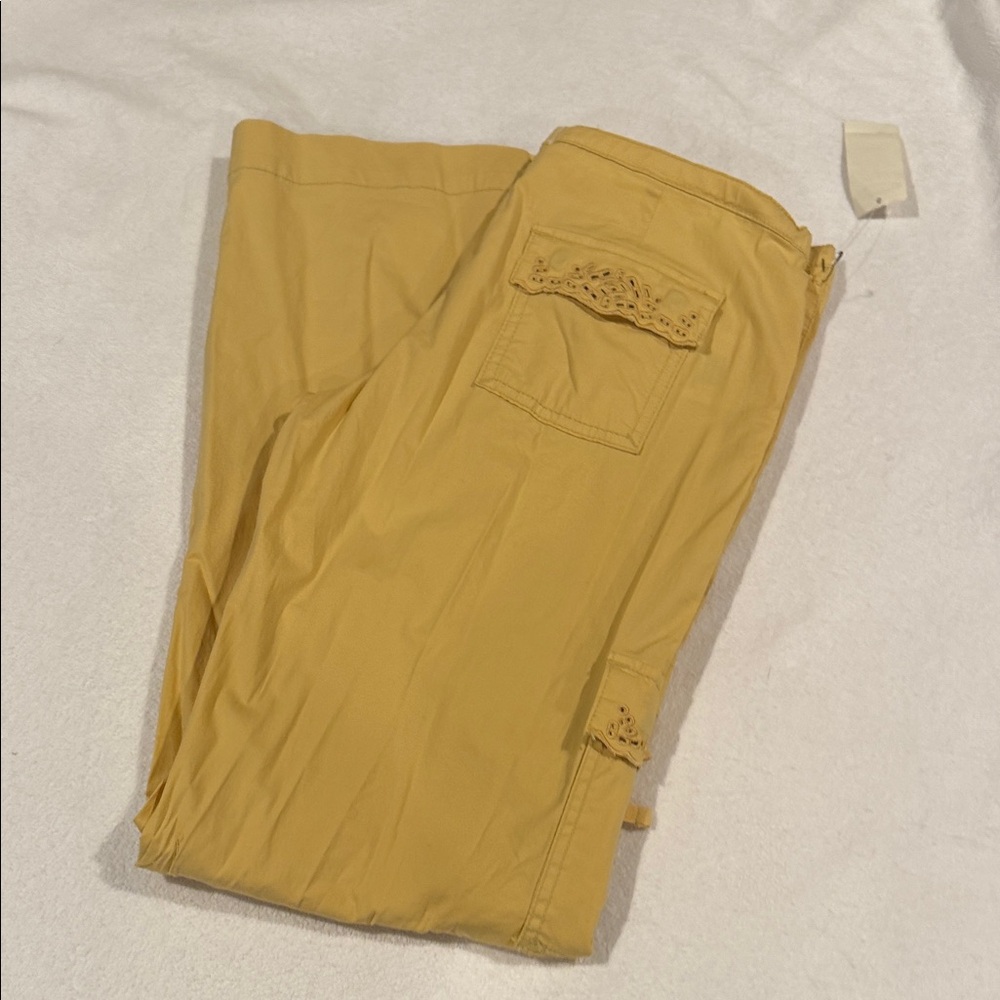 Old Navy Tan Cargo Pants - Picture 6 of 6
